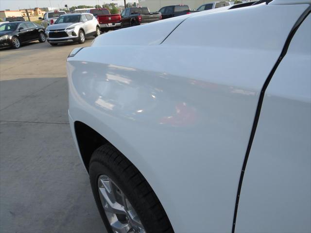 Photo of 2019 White GMC Yukon XL