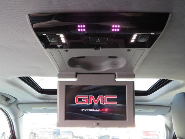 Photo of 2019 White GMC Yukon XL