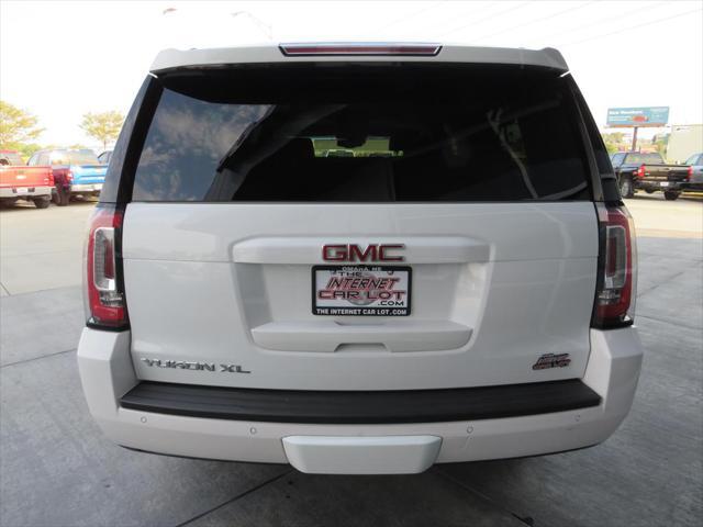 Photo of 2019 White GMC Yukon XL