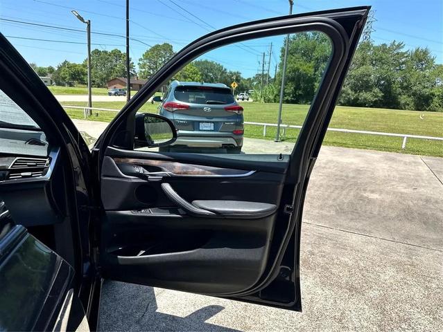 Photo of 2015 Imperial Blue Metallic BMW X5