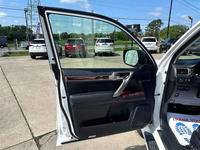 Photo of 2013 WHITE Lexus GX 460