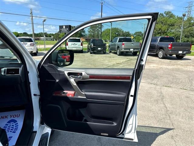 Photo of 2013 WHITE Lexus GX 460