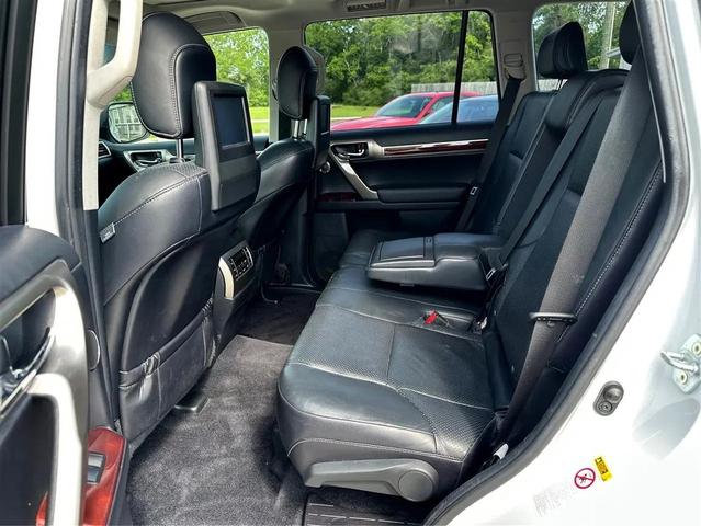 Photo of 2013 WHITE Lexus GX 460