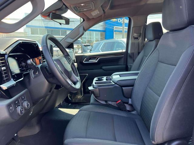 Photo of 2022 Summit White Chevrolet Silverado 1500