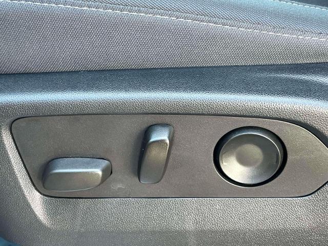 Photo of 2022 Summit White Chevrolet Silverado 1500