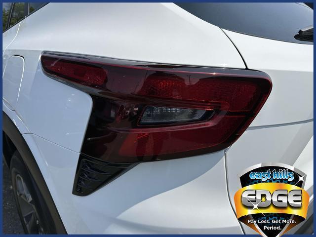 Photo of 2024 Summit White Chevrolet Trax