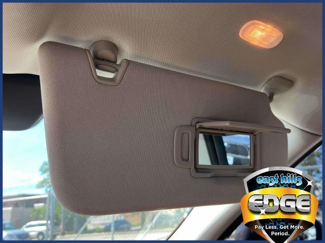 Photo of 2022 White 2 Tone Nissan Pathfinder