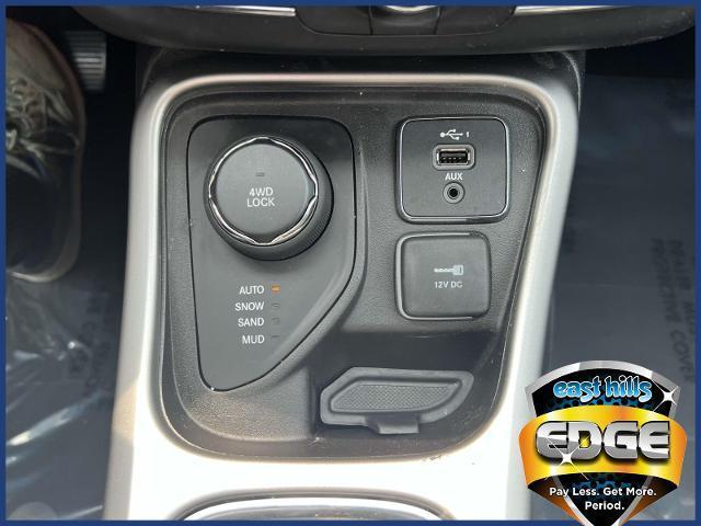 Photo of 2020 Olive Green Pearlcoat Jeep Compass