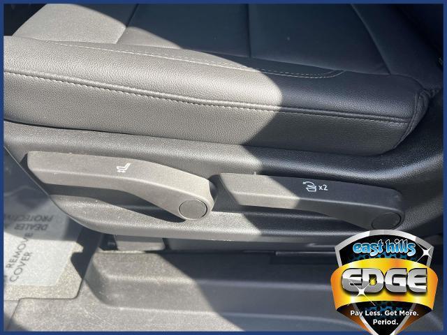 Photo of 2024 Black Chevrolet Suburban