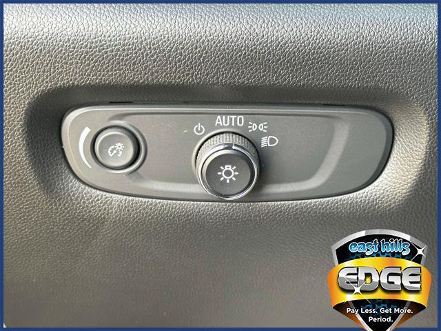 Photo of 2022 Mosaic Black Metallic Chevrolet Traverse