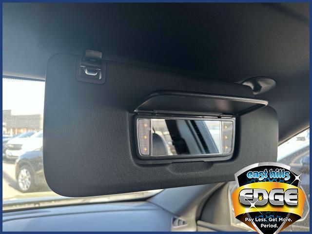 Photo of 2022 Mosaic Black Metallic Chevrolet Traverse