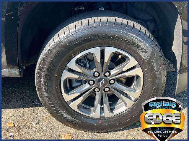 Photo of 2022 Black Chevrolet Colorado