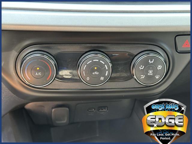 Photo of 2024 Mosaic Black Metallic Chevrolet Trax