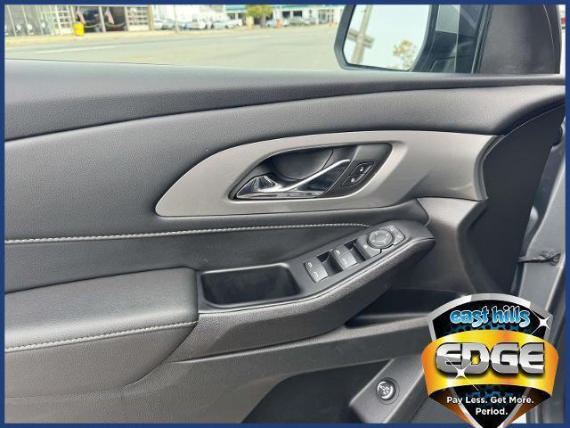 Photo of 2023 Sterling Gray Metallic Chevrolet Traverse