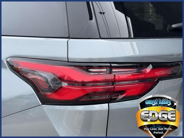 Photo of 2023 Sterling Gray Metallic Chevrolet Traverse