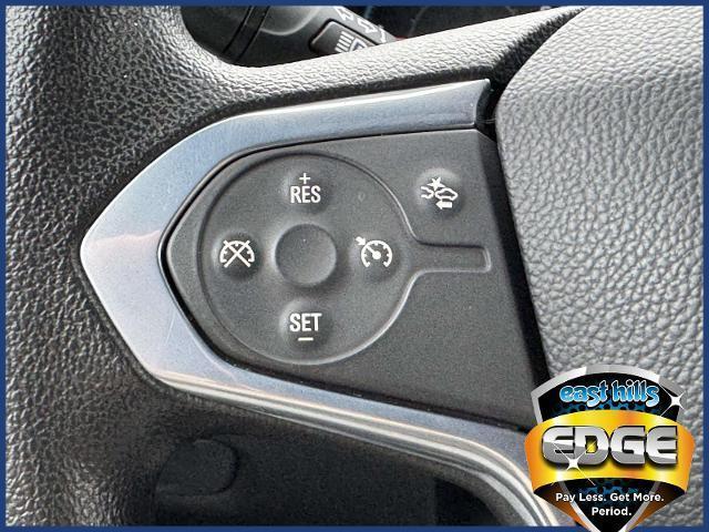 Photo of 2022 Northsky Blue Metallic Chevrolet Traverse