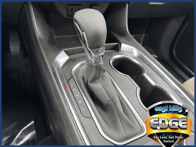 Photo of 2022 Northsky Blue Metallic Chevrolet Traverse