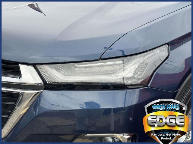 Photo of 2022 Northsky Blue Metallic Chevrolet Traverse