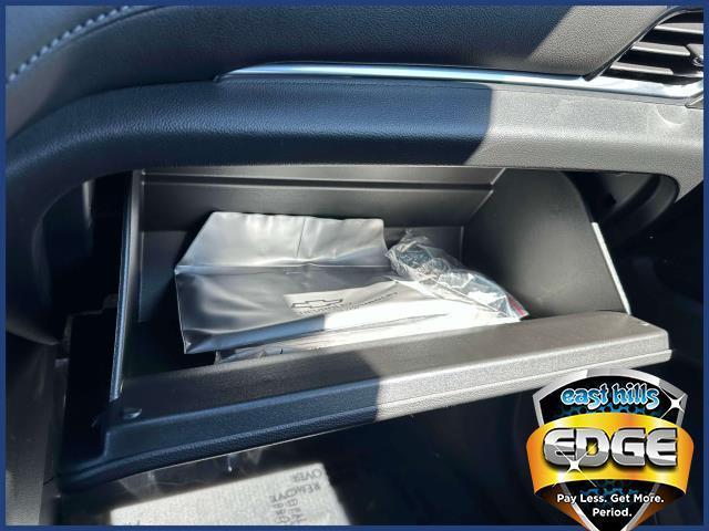 Photo of 2022 Northsky Blue Metallic Chevrolet Traverse