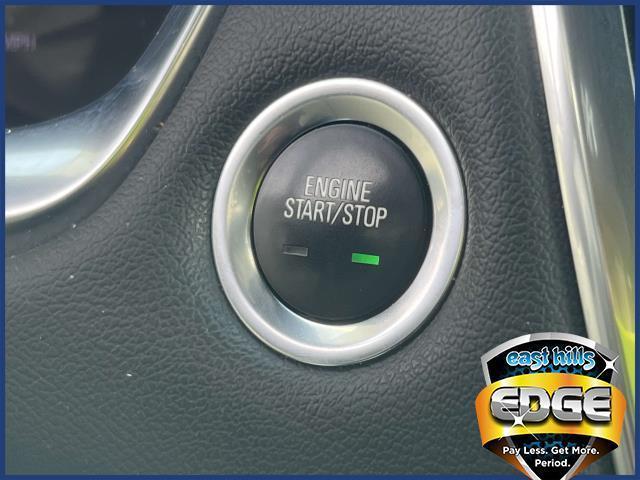 Photo of 2022 Summit White Chevrolet Traverse