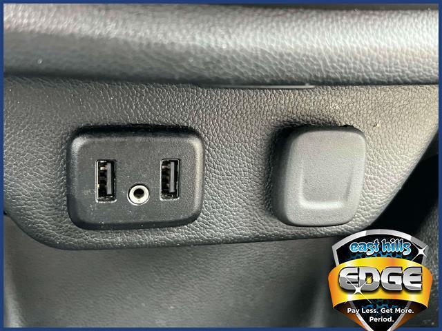 Photo of 2022 Mosaic Black Metallic Chevrolet Traverse