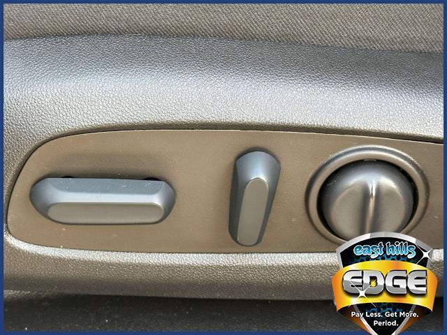 Photo of 2022 Mosaic Black Metallic Chevrolet Equinox