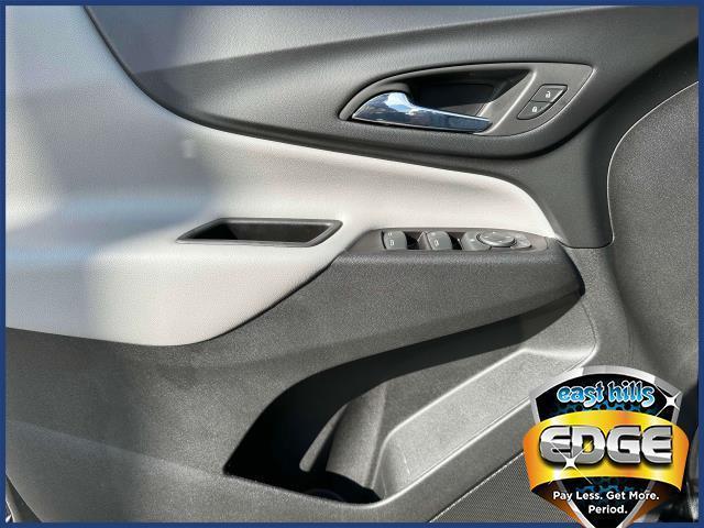 Photo of 2022 Mosaic Black Metallic Chevrolet Equinox