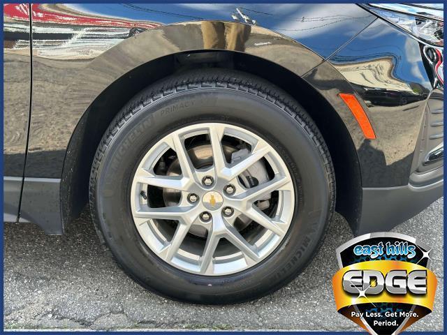 Photo of 2022 Mosaic Black Metallic Chevrolet Equinox