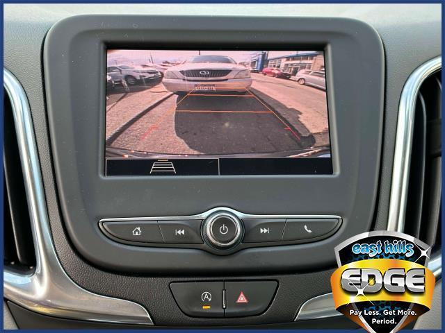 Photo of 2022 Mosaic Black Metallic Chevrolet Equinox