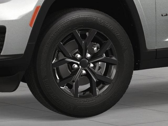 Photo of 2025 Silver Zynith Jeep Grand Cherokee L