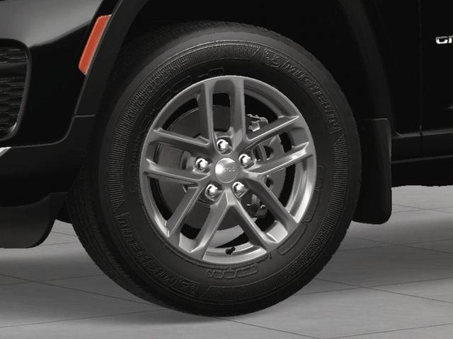 Photo of 2025 Diamond Black Jeep Grand Cherokee