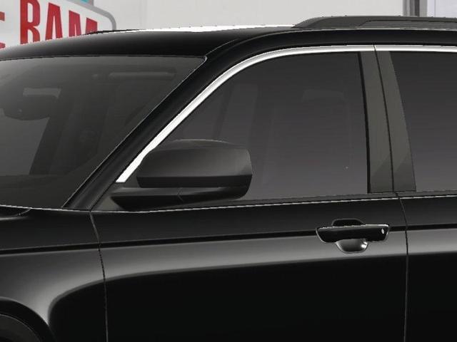 Photo of 2025 Diamond Black Jeep Grand Cherokee