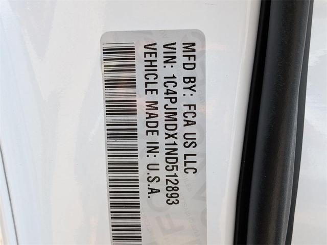 Photo of 2022 Bright White Clearcoat Jeep Cherokee