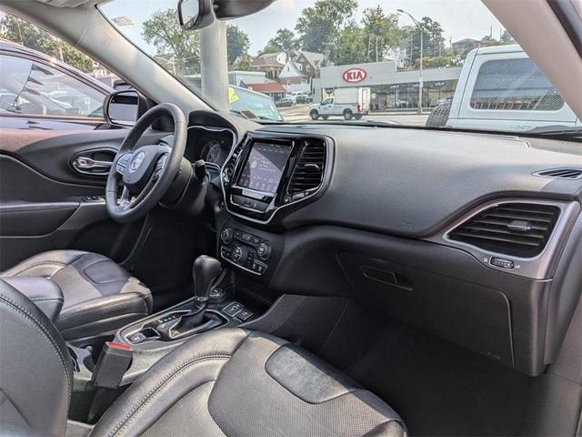 Photo of 2022 Bright White Clearcoat Jeep Cherokee