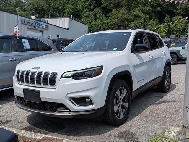 Photo of 2022 Bright White Clearcoat Jeep Cherokee