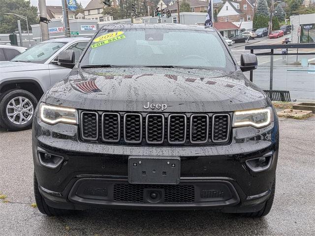 Photo of 2021 Diamond Black Jeep Grand Cherokee