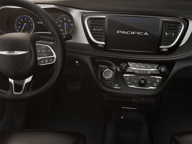 Photo of 2026 Bright White Clearcoat Chrysler Pacifica