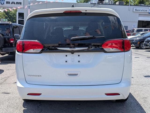 Photo of 2023 Bright White Clearcoat Chrysler Voyager