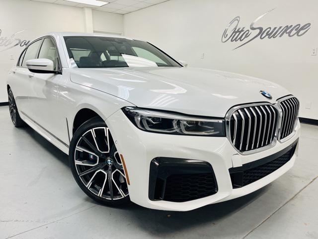 2022 BMW 740