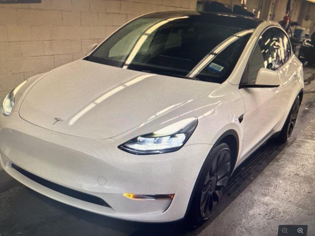 Photo of 2022 Pearl White Multi-Coat Tesla Model Y