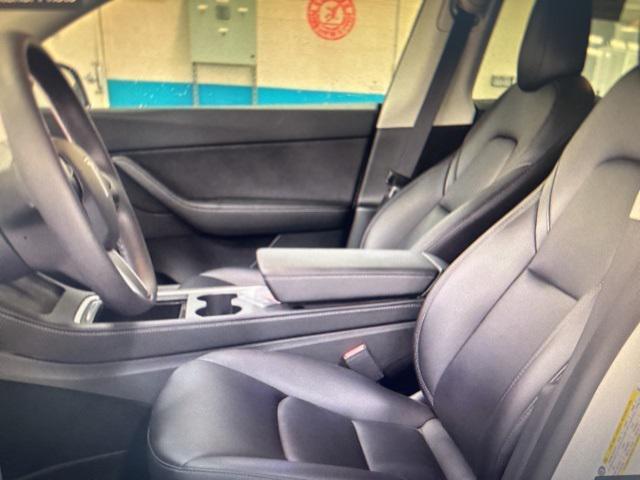 Photo of 2022 Pearl White Multi-Coat Tesla Model Y