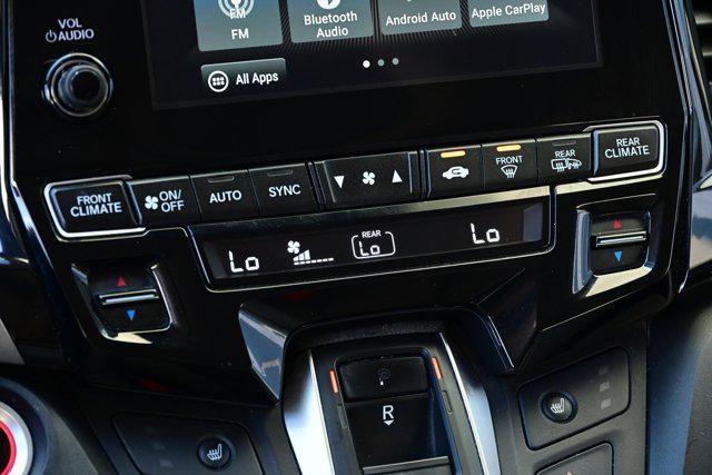 Photo of 2019 White Diamond Pearl Honda Odyssey