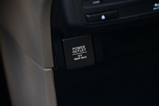 Photo of 2019 White Diamond Pearl Honda Odyssey