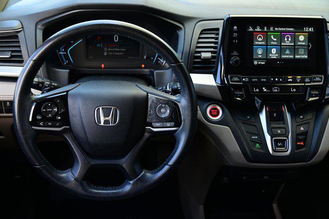 Photo of 2019 White Diamond Pearl Honda Odyssey