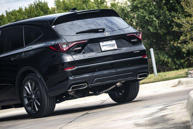 Photo of 2025 Majestic Black Pearl Acura MDX