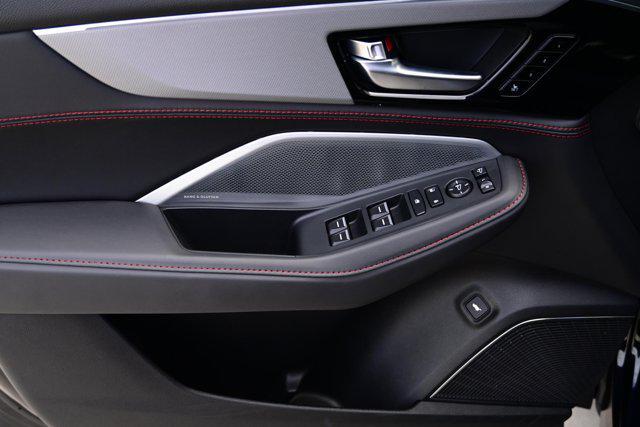 Photo of 2025 Majestic Black Pearl Acura MDX