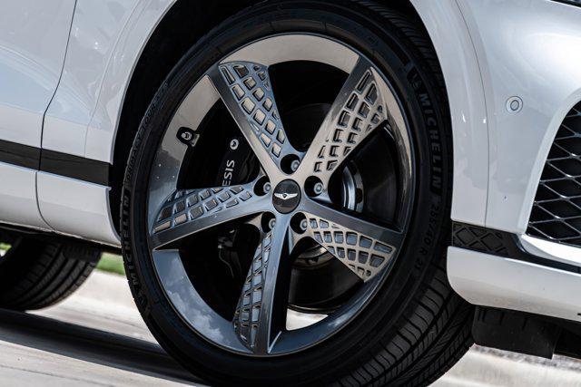 Photo of 2025 Uyuni White Genesis GV70
