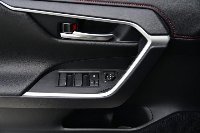 Photo of 2025 Magnetic Gray Metallic/Midnight Black Metallic Toyota RAV4 Hybrid