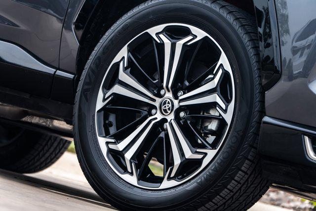 Photo of 2025 Magnetic Gray Metallic/Midnight Black Metallic Toyota RAV4 Hybrid