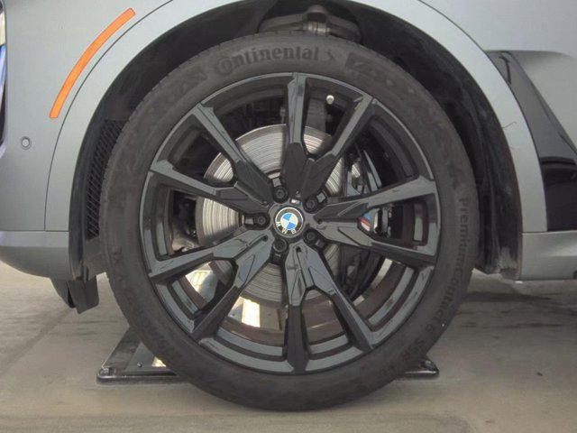 Photo of 2024 Frozen Pure Grey Metallic BMW X7